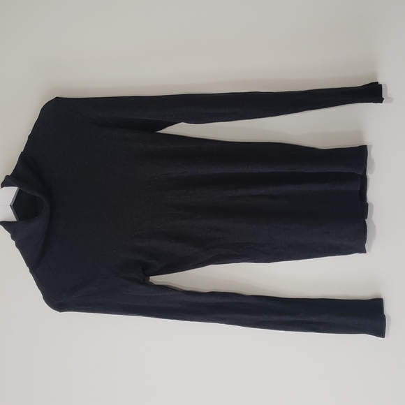 Aritzia Babaton Turtleneck - Picture 1 of 8